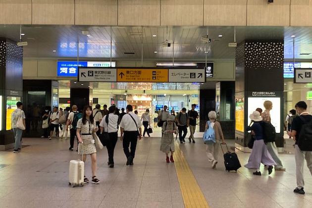 大宮駅東口へ進みます