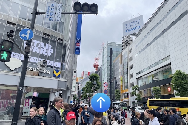 そのまま西武渋谷店方向へ道なりに進みます。
