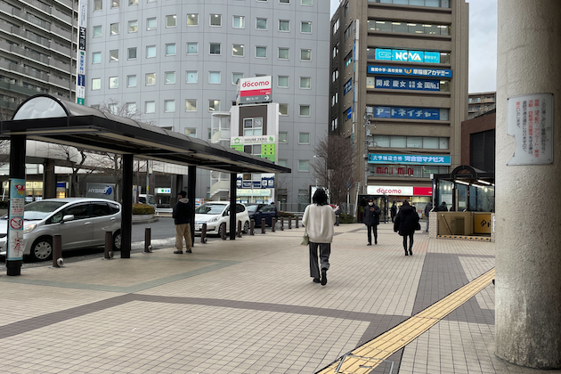ドコモショップ方面に進みます