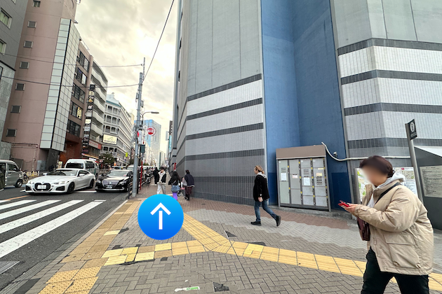 直進します