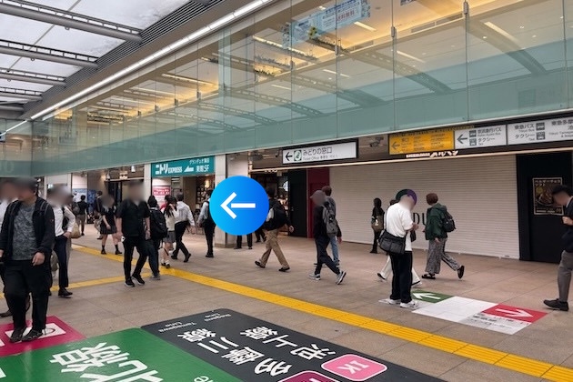 蒲田駅中央改札を東口方面へ進みます